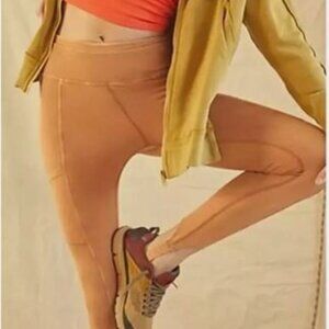 Free People Movement Leggings Womens Medium Toasted Coconuts Hot Shot Stirrup
